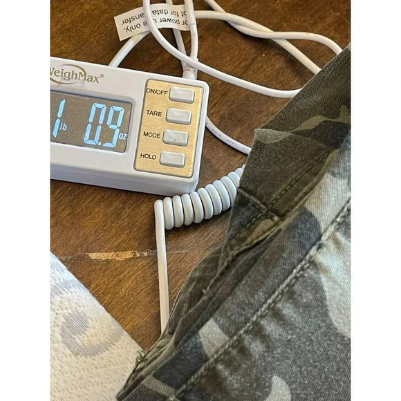 Torrid Womens Knee Length Stretch Skinny Crop Camouflage Pants Brown Sz L - Picture 12 of 13